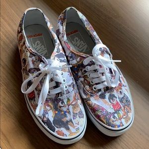 Women’s size 8, dog party vans